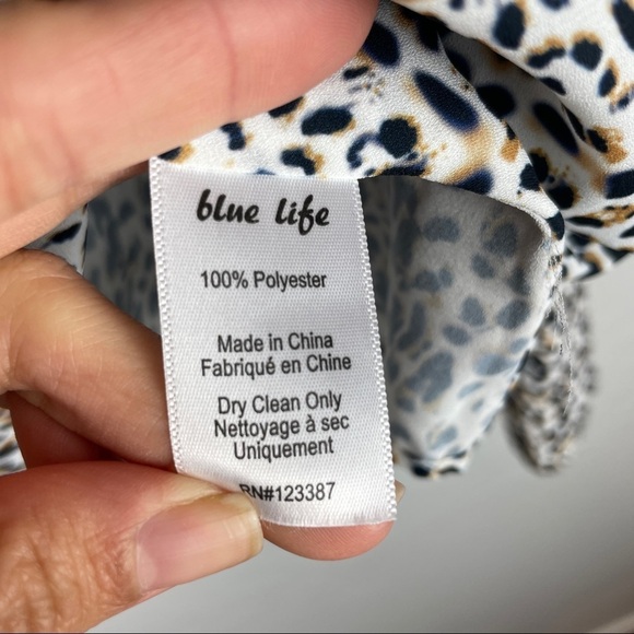 Blue Life Haley Top in Ivory Animal Print Leopard Long Sleeve Wrap Front X-Small - Picture 7 of 8
